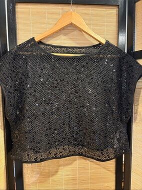Black Sequin Cropped Women's Top - Evening Sparkle